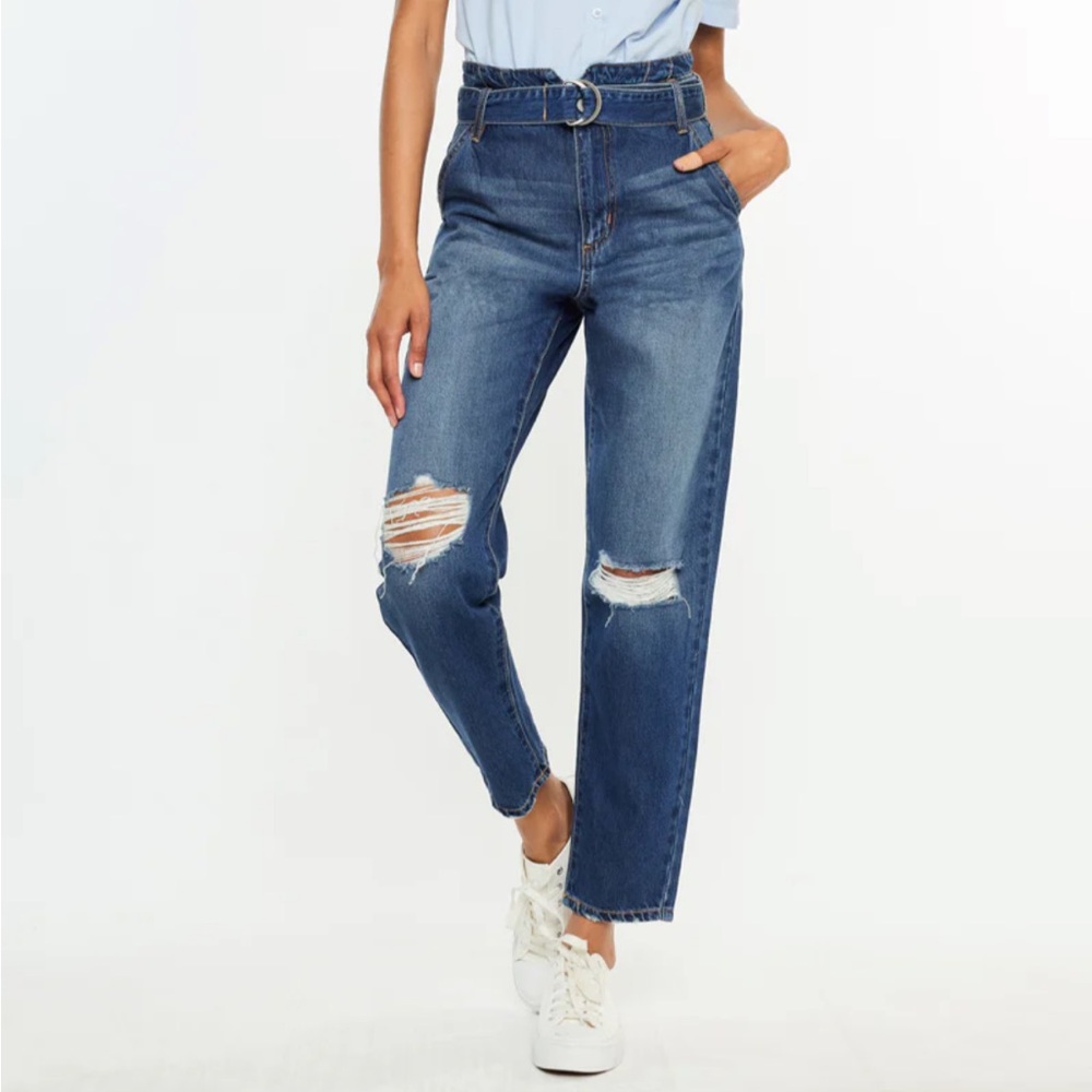 KanCan Blossom Ultra High Rise Belted Mom Denim Jeans Size 30 NWT